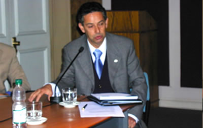 Carlos Pizani, Vice-Presidente del Comité Olímpico de Chile (al momento de este reportaje) title=